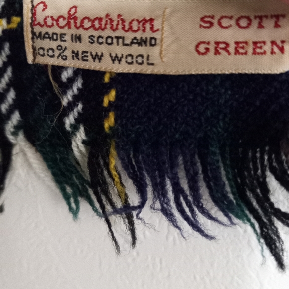 Scott Green Lochcarron Vintage Scotland Tartan Wool Scarf 10.5"x52" - Picture 3 of 4